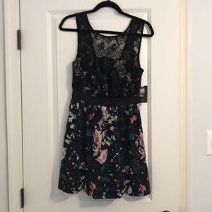 Floral flowy summer/cocktail dress